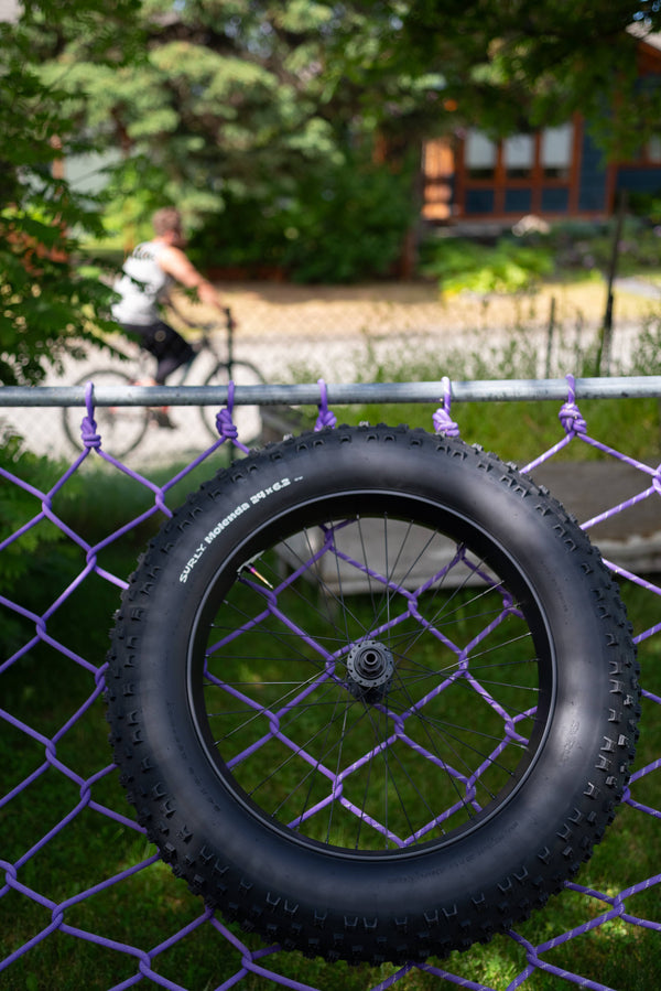 No-Nonsense Carbon Fatbike Wheels