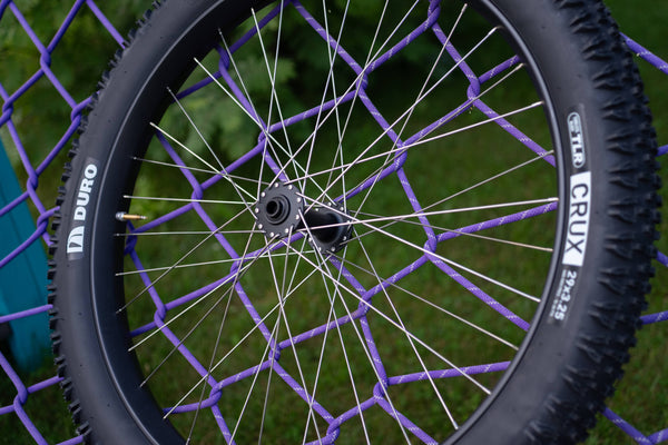 No-Nonsense Carbon Fatbike Wheels